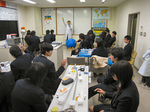 坂根弦太の出張講義・岡山理科大学附属高等学校